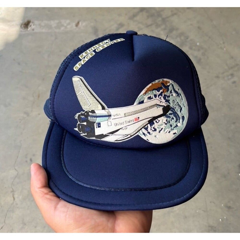 Vintage Kennedy Space Center Snapback Hat Blue Shuttle Rocket Mesh Foam Trucker